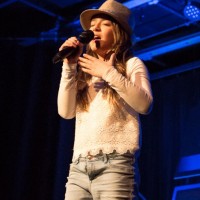 2e place : Julia Vourantonis (chant) Dans la catégorie 5 à 12 ans